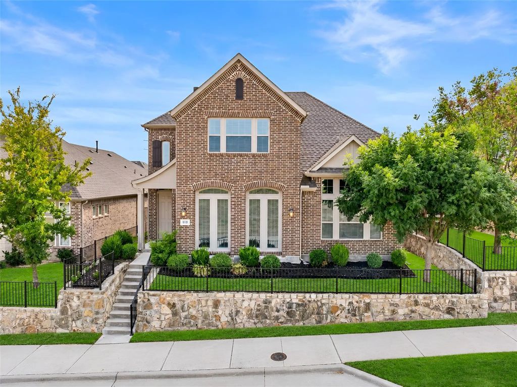 1015 Permian Lane, Allen