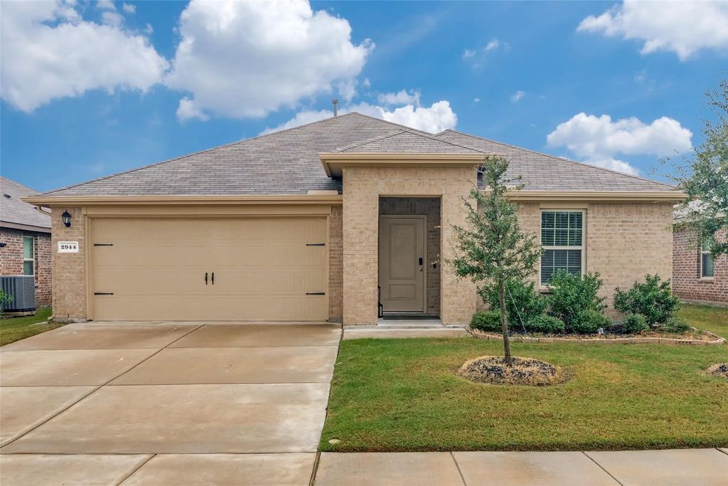 2944 Shoemaker Drive, Royse City