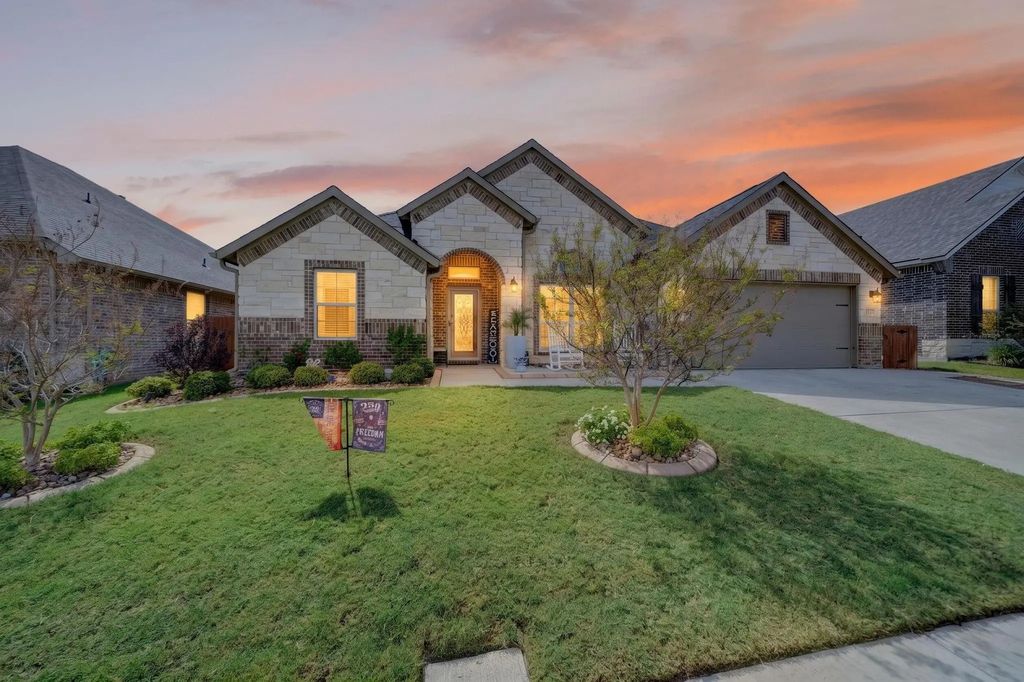 1528 Sidewinder Trail, Weatherford