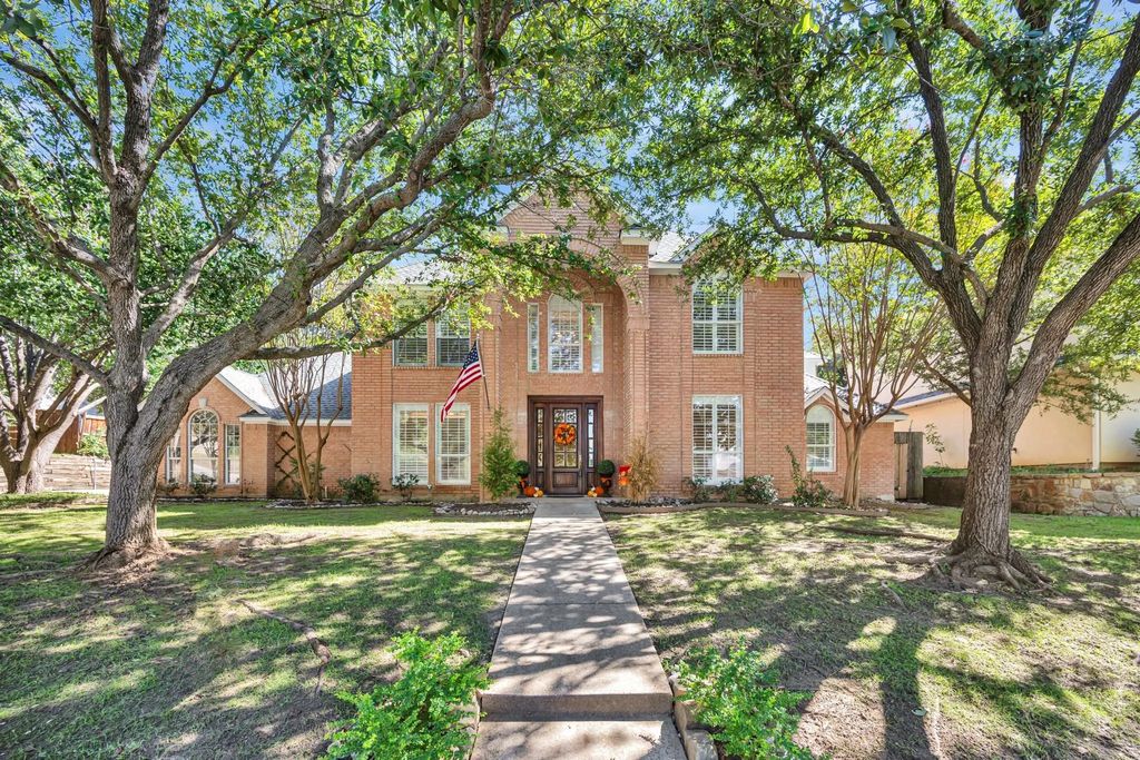 6214 Tiffany Oaks Lane, Arlington