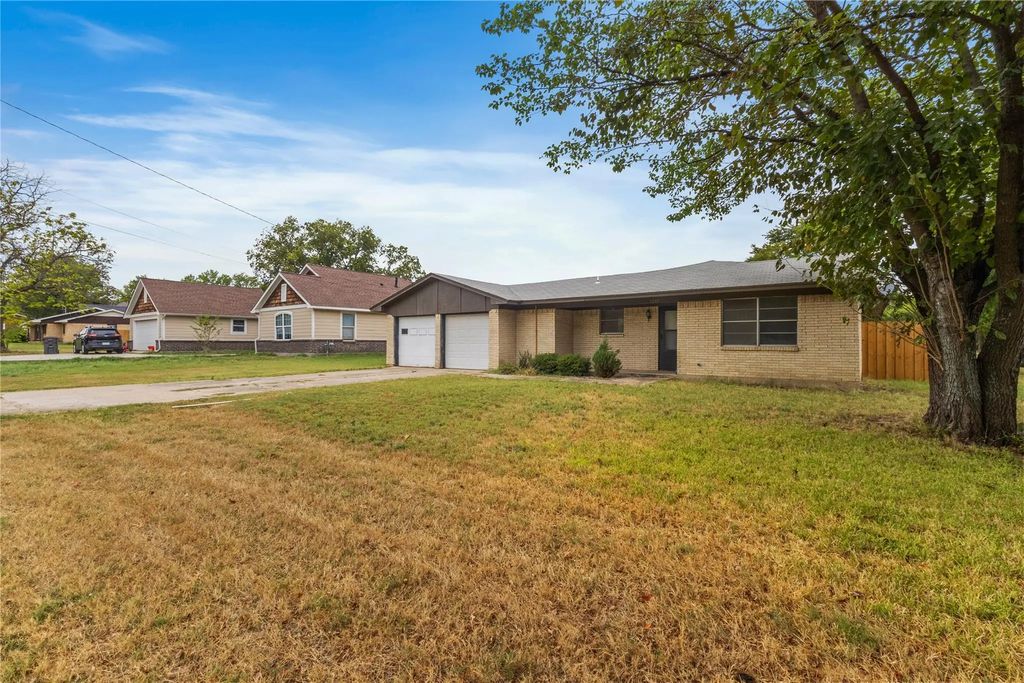1240 E Jefferson Street, Van Alstyne