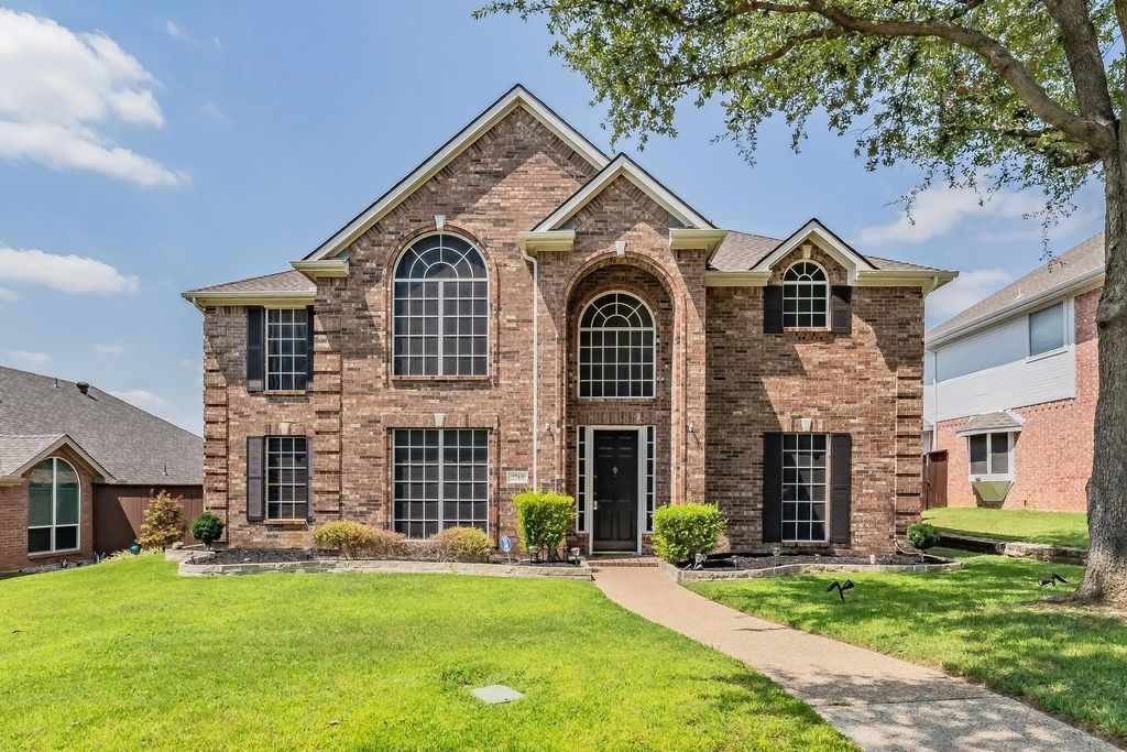 2748 Club Ridge Drive, Lewisville