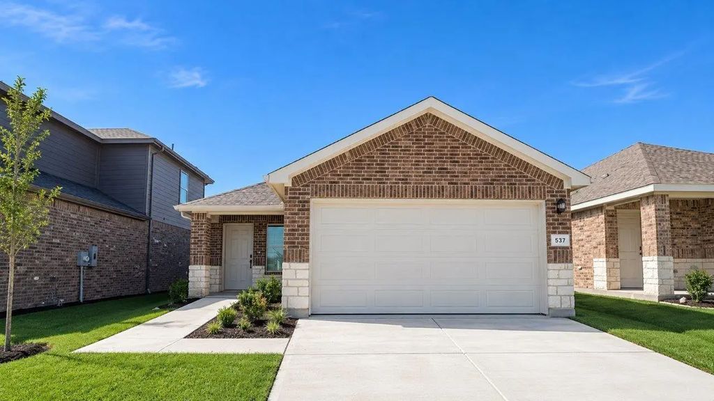 537 Sterling Thicket Lane, Denton