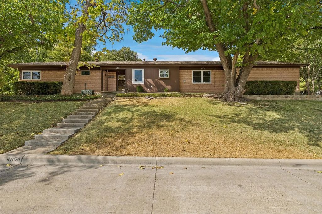 4850 Westcreek Drive, Fort Worth