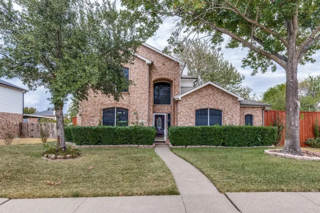 702 Garnet Drive, Mesquite