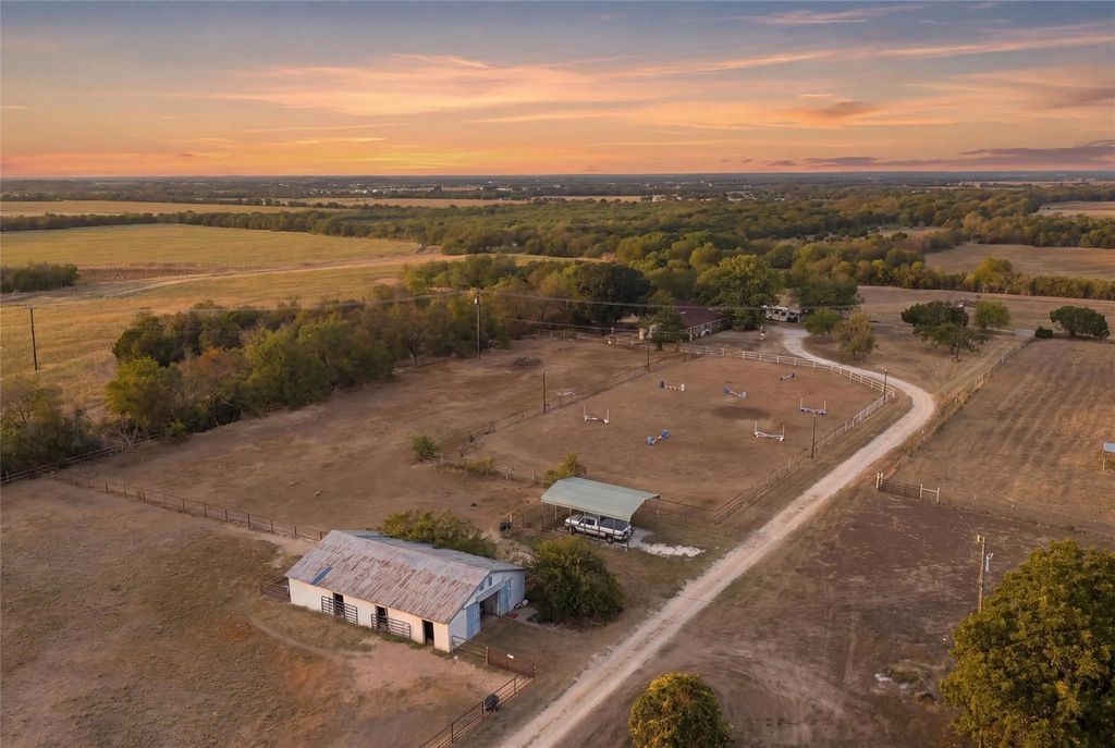 12201 Old China Spring Road, Waco