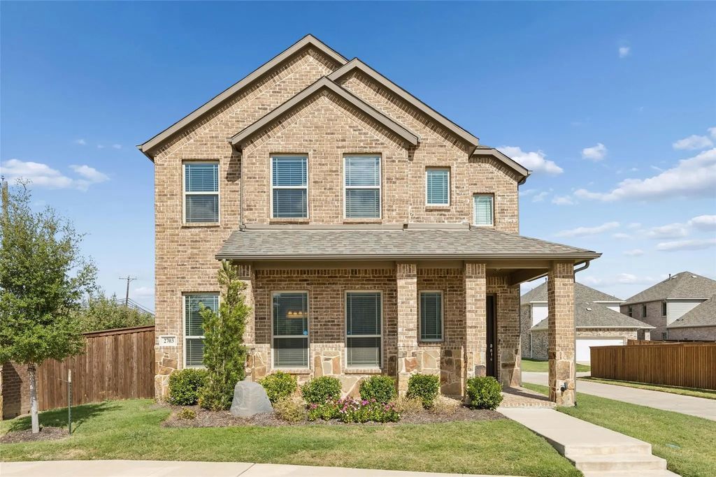2703 Chambray Lane, Mansfield