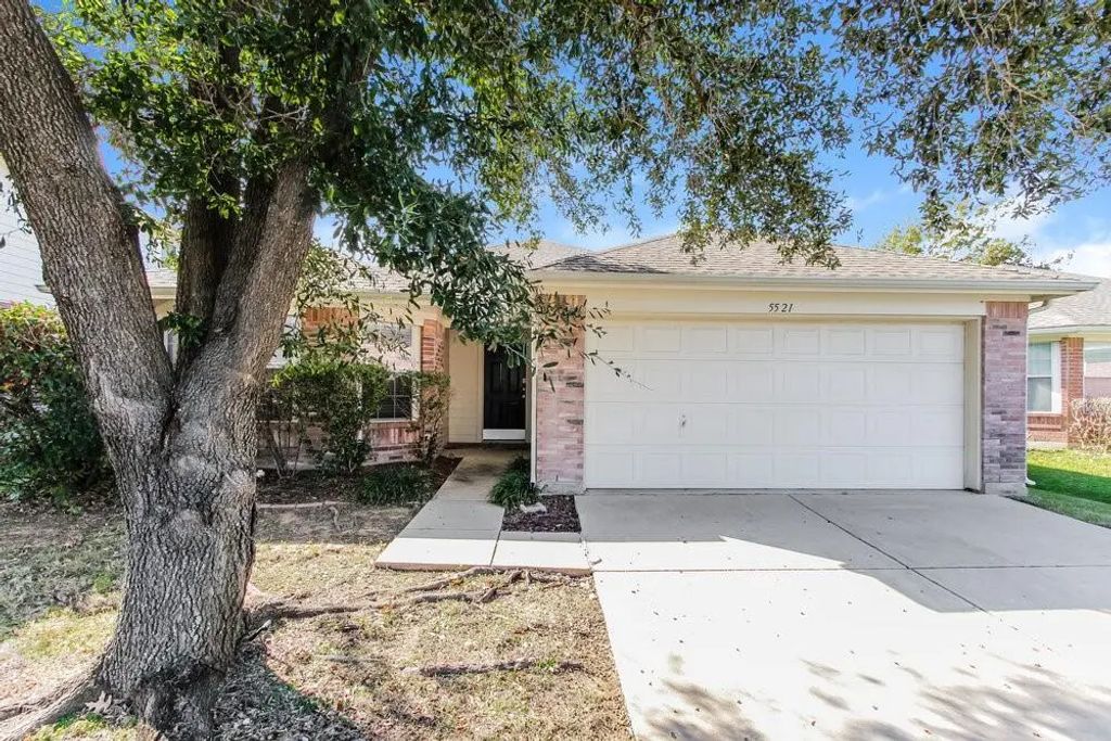 5521 Hunters Bend Lane, Dallas