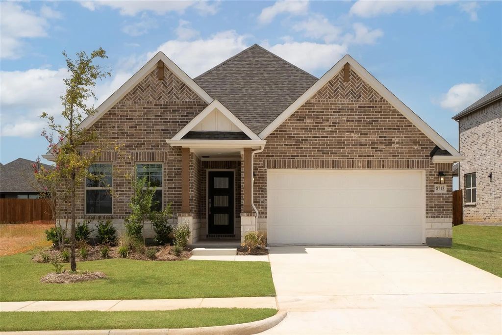 8713 Kentucky Derby Street, Aubrey