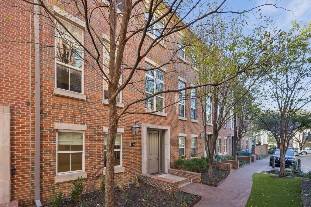 7700 Eastern Avenue 702, Dallas