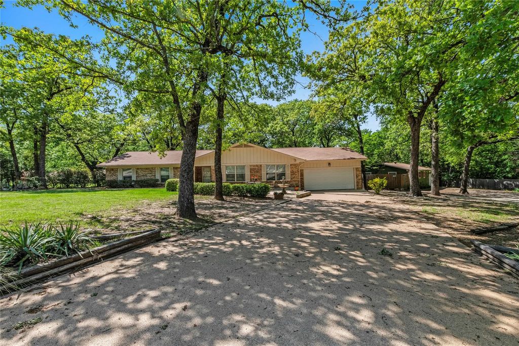125 Harrell Street, Gun Barrel City