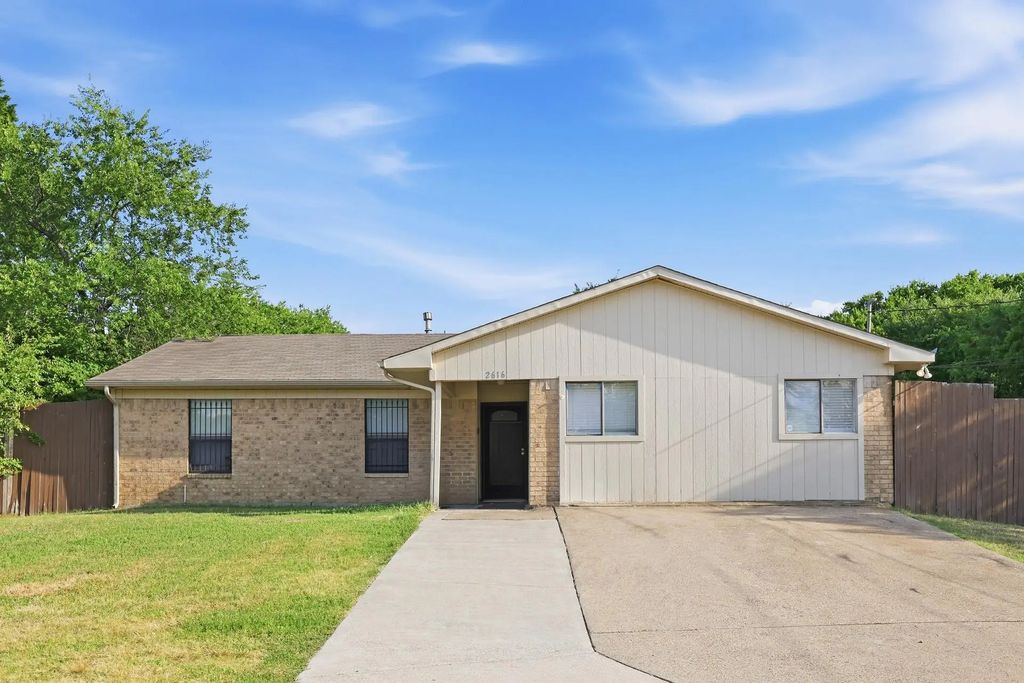 2616 Alamain Drive, Dallas