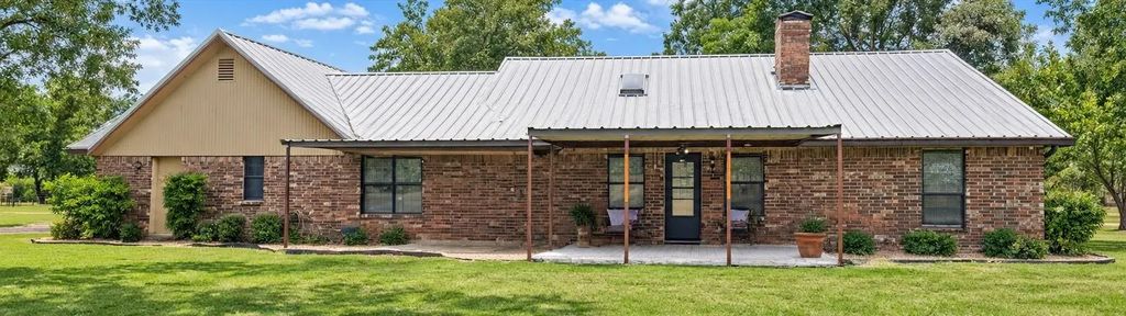 18830 Johnson Lane, Farmersville