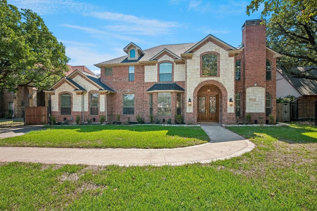 3848 W Pioneer Drive, Irving