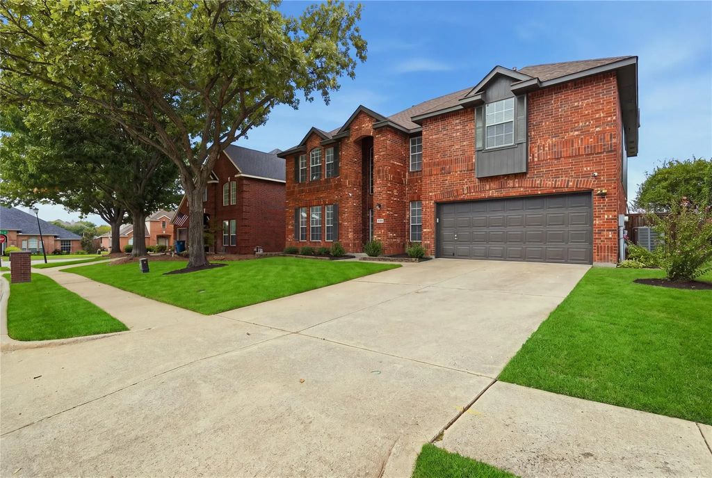904 Yukon Drive, Lewisville