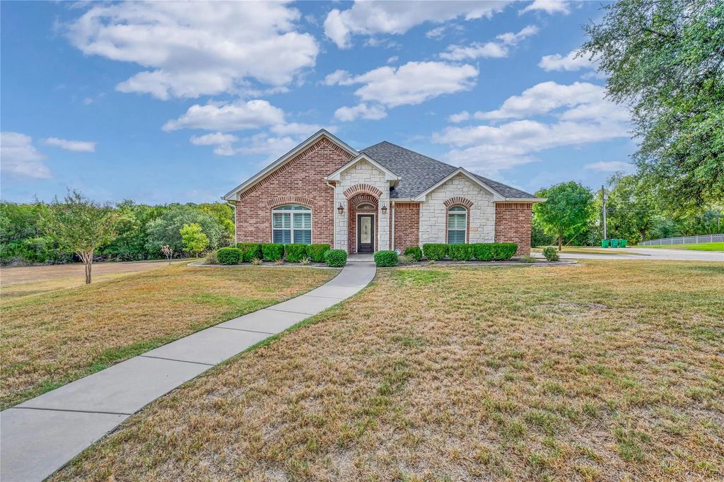 2610 Oak Ridge, Clifton