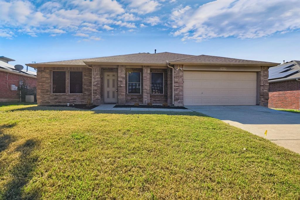 1015 Richmond Lane, Forney