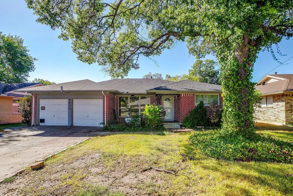 8830 Lapanto Lane, Dallas