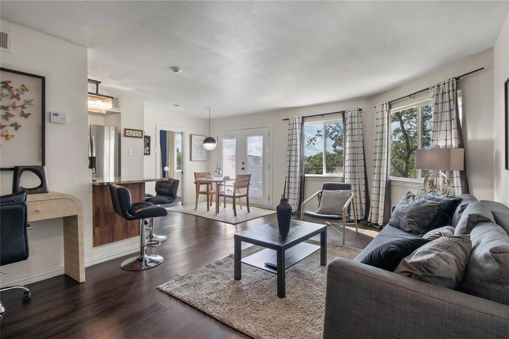 2310 Balsam Drive B301, Arlington