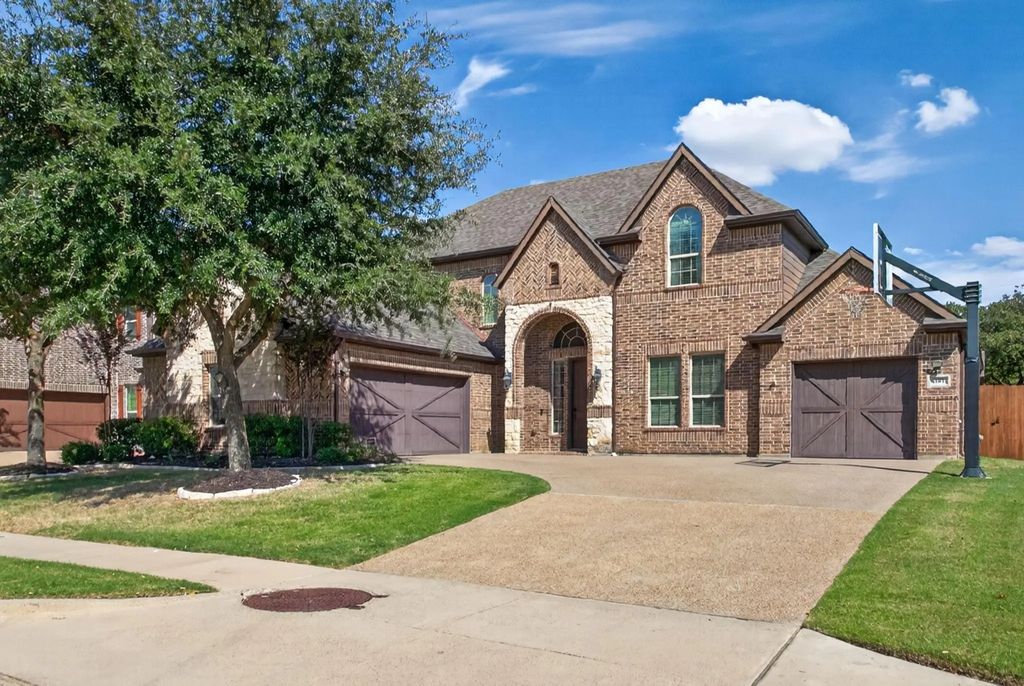 301 Rawhide Path, Keller