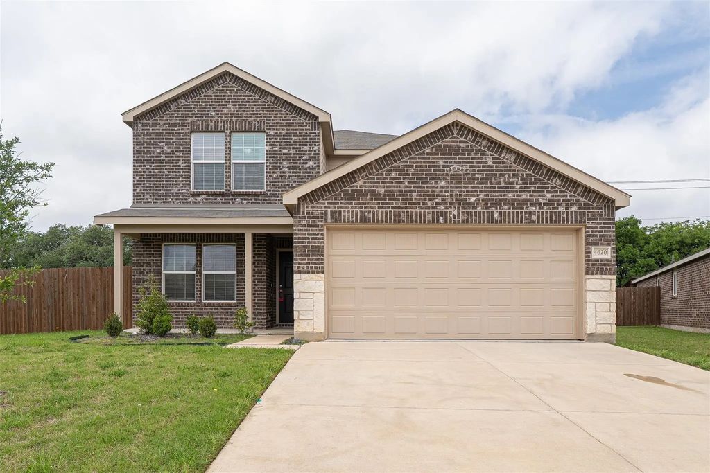 4620 Knoll Gardens Way, Fort Worth