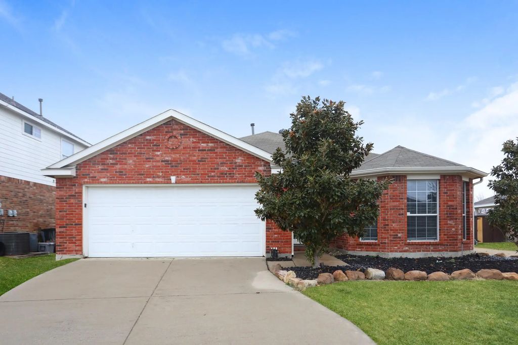1521 Vista Ridge Drive, Forney
