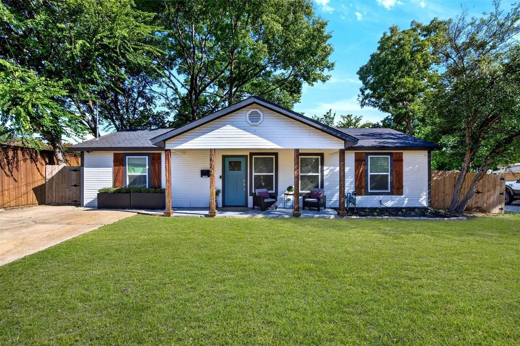 902 W Leland Avenue, McKinney