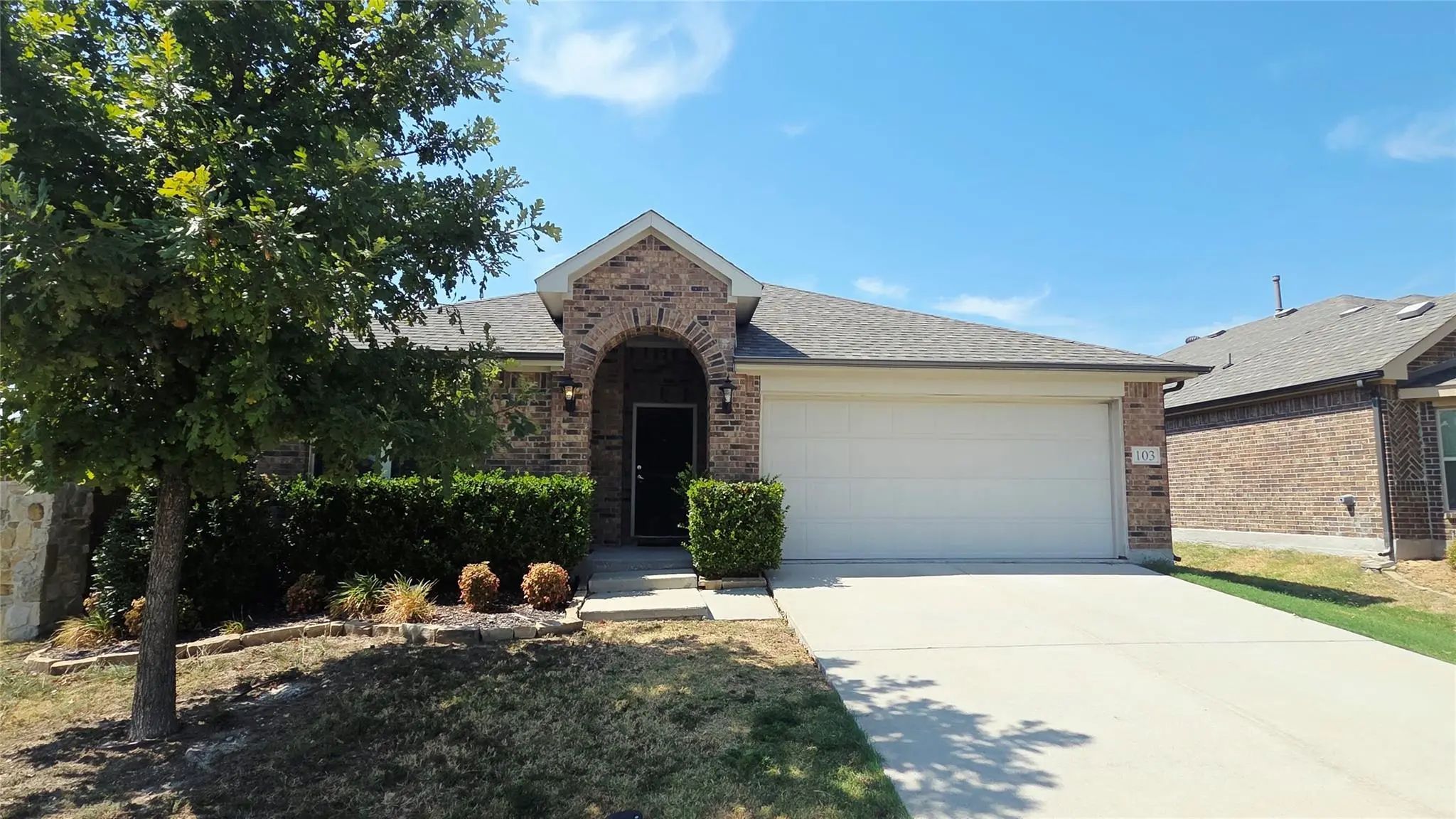 Photo of Listing #21400469