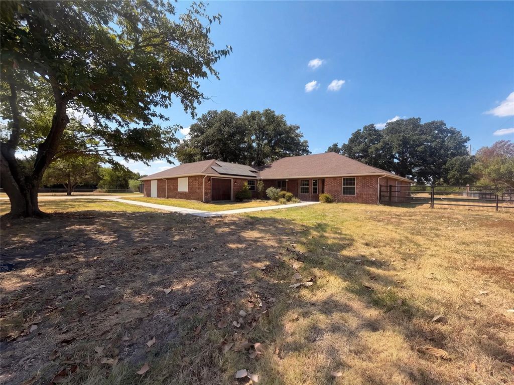 2283 N Holland Road, Mansfield