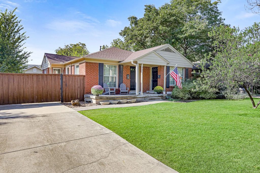6220 Kenwood Avenue, Dallas