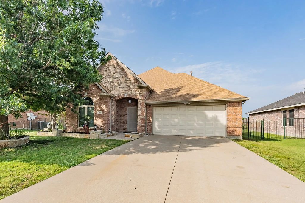 2006 Water Fall Way, Wylie