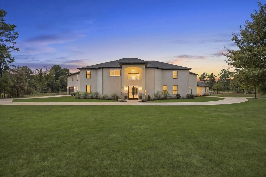 8383 Fm 2208, Longview