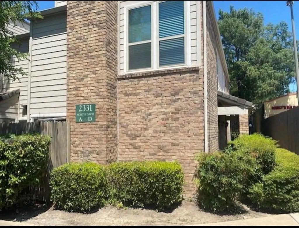 2331 N Davis Drive D, Arlington