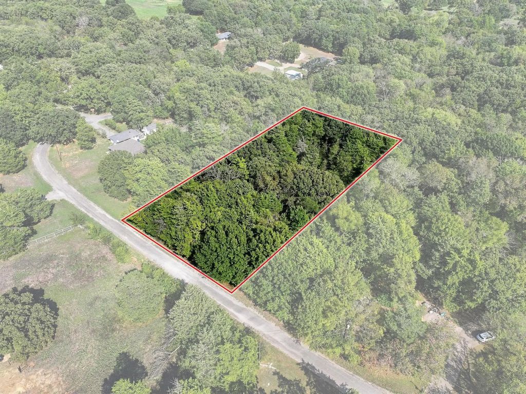 66 Shady Woods Lane, Denison