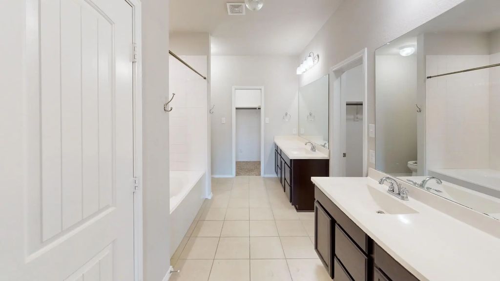 6416 Longhorn Herd Lane, Fort Worth