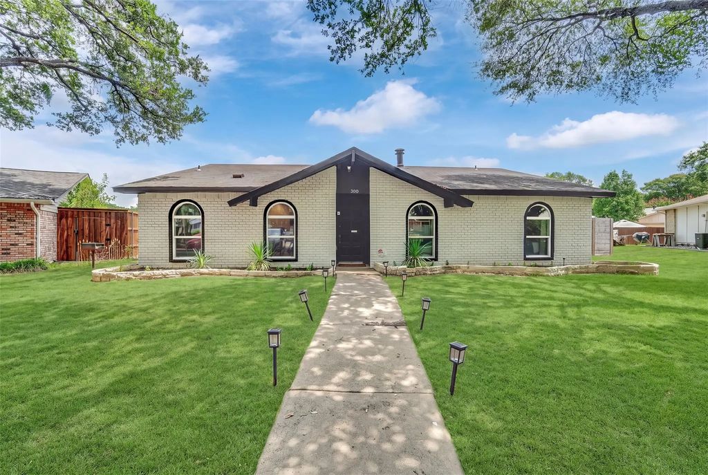 3301 Excalibur Circle, Garland