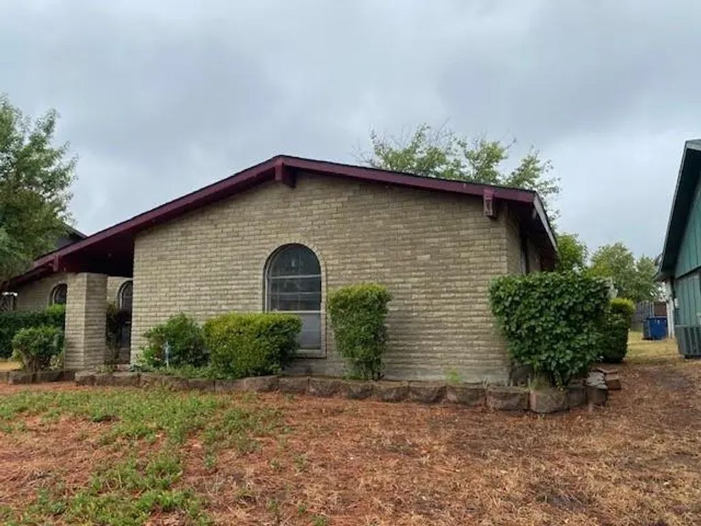 3113 Pamela Place, Garland