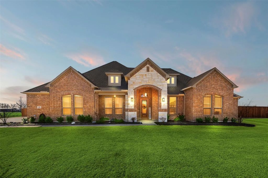 121 Muscogee Drive, Waxahachie