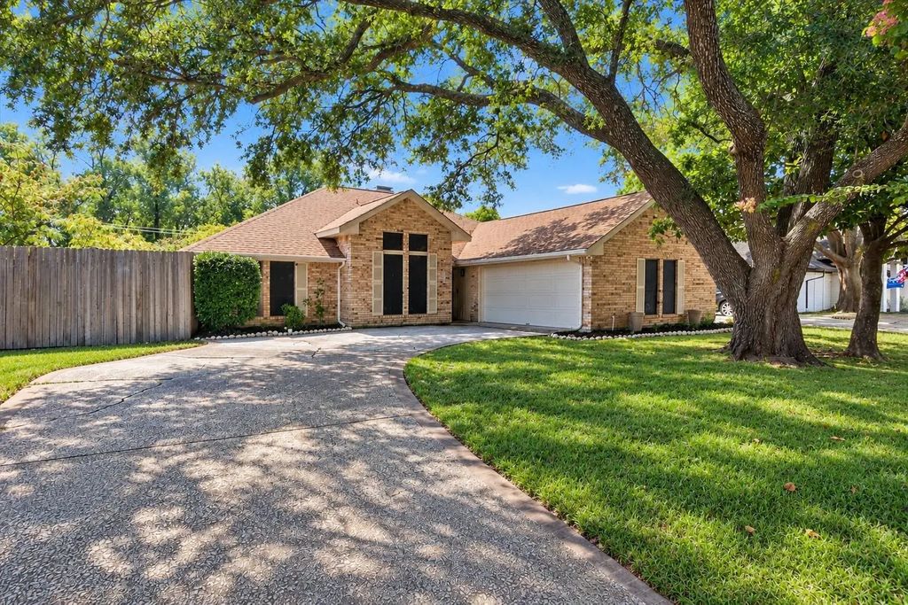 1107 Bayshore Drive, Rockwall