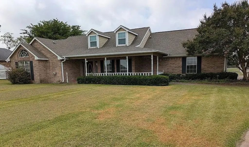 626 E Eubank Street, Mabank