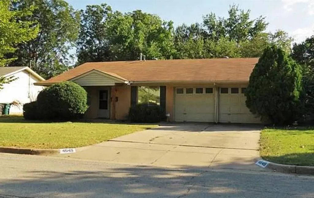 4649 Highgrove Drive, Fort Worth