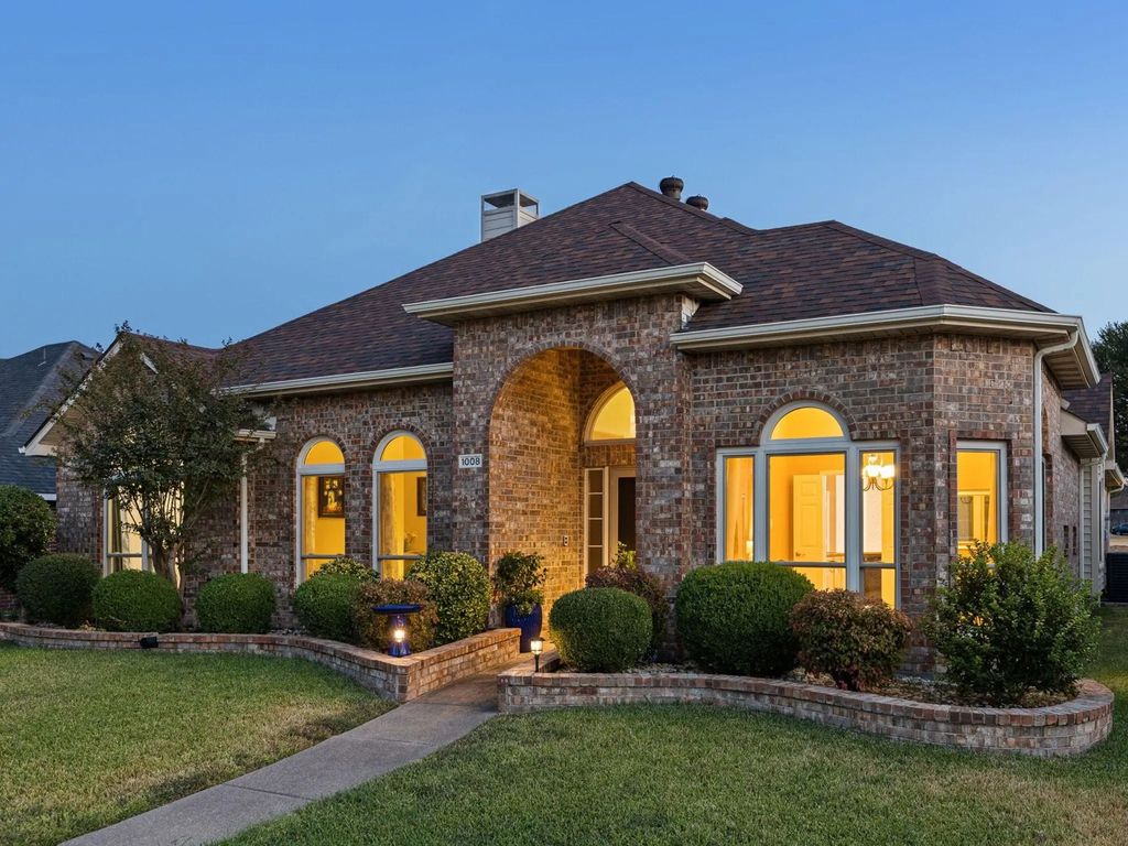 1008 E Grubb Drive, Mesquite