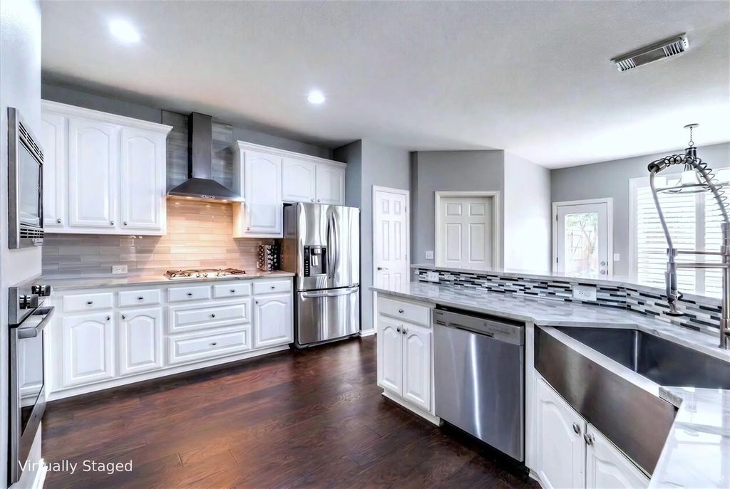 18747 Gibbons Drive, Dallas