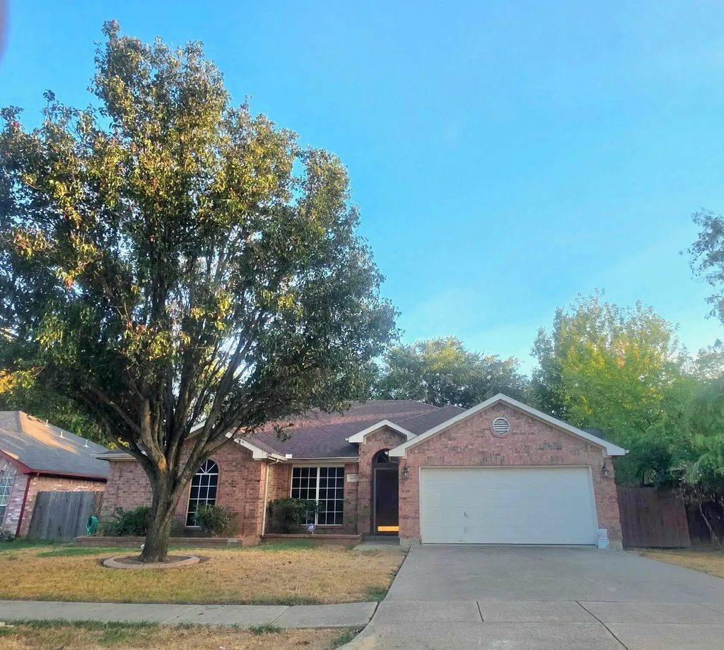 1619 Wintercrest Road, Grand Prairie