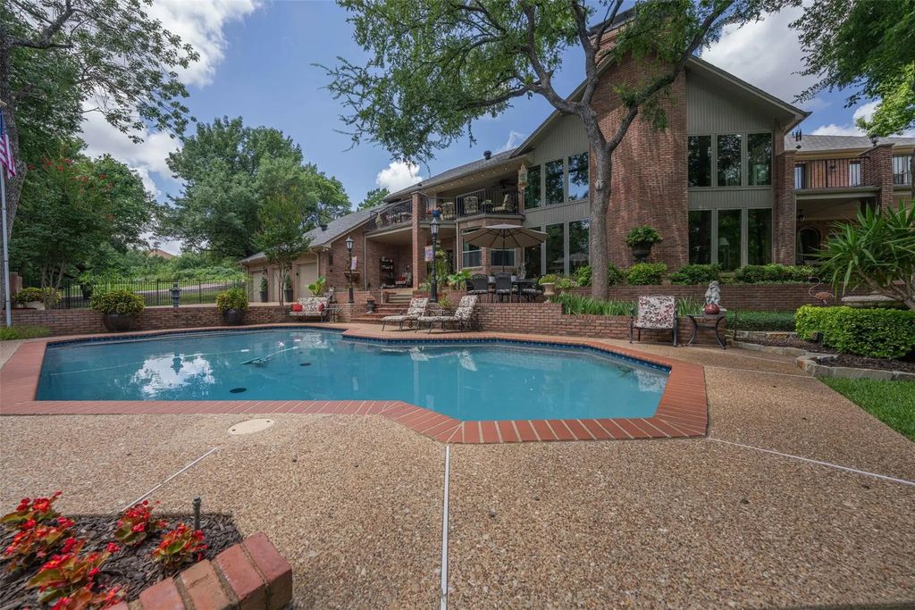 401 Canyon Creek Trail, Fort Worth