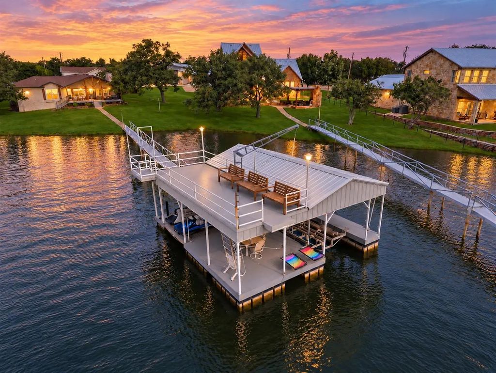 1012 Robin Lane, Possum Kingdom Lake