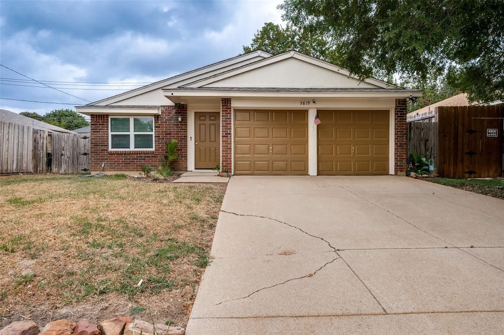 5819 Santa Fe Drive, Arlington