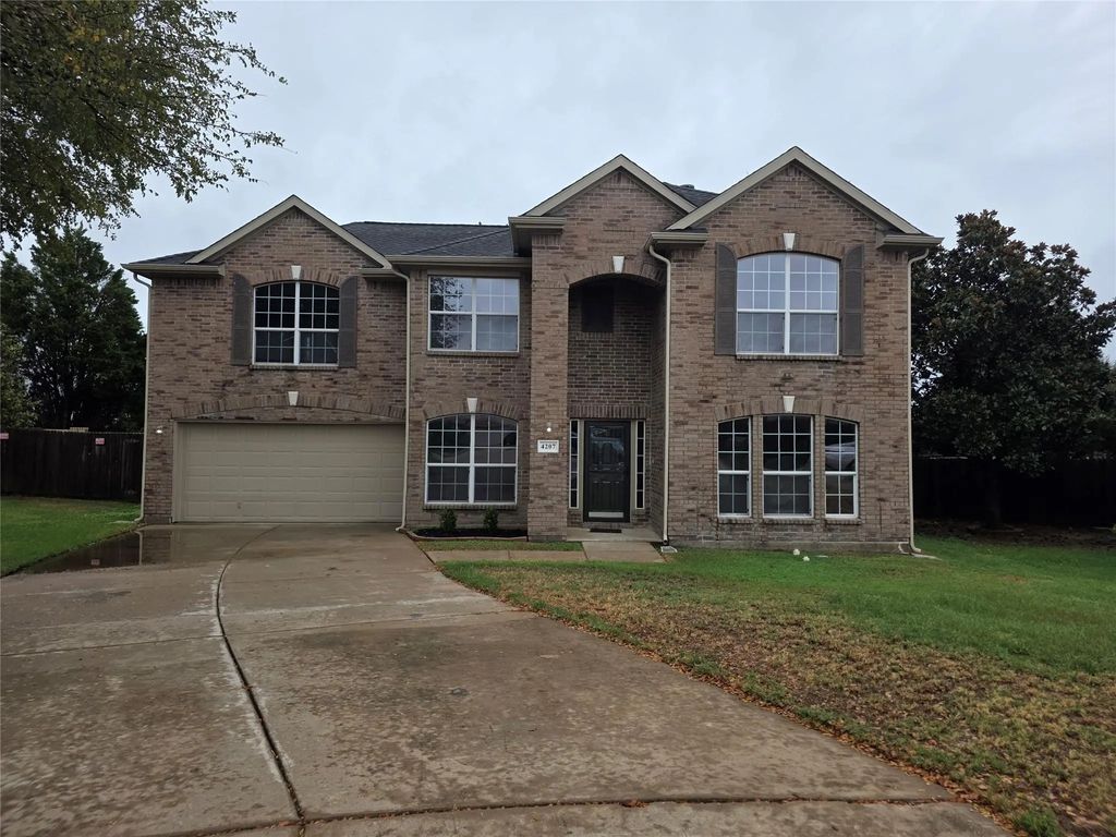 4207 Bayside Court, Arlington