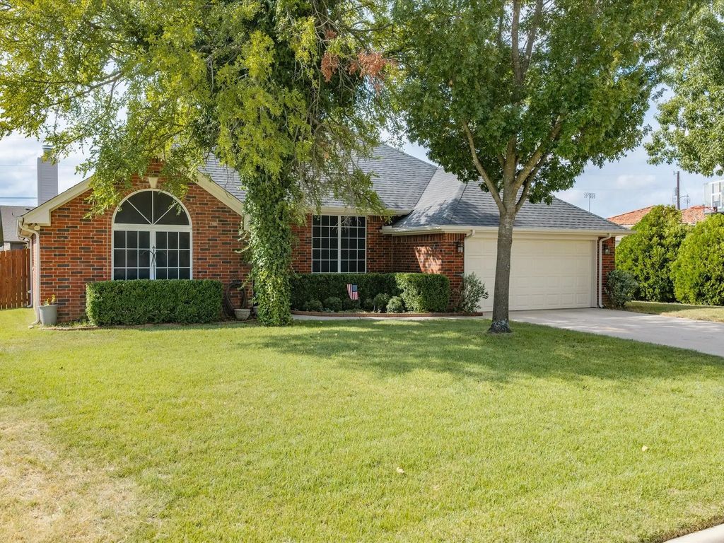 2106 Ridgewood Drive, Bridgeport
