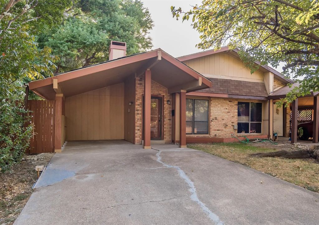 2604 Nina Circle, Grand Prairie